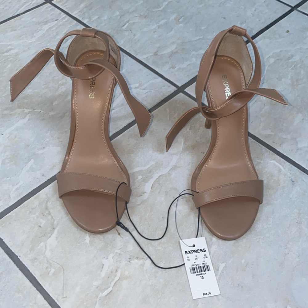 NWT! EXPRESS Ankle Tie Heeled Sandals